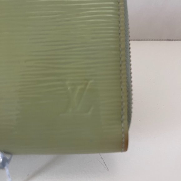 Louis Vuitton Electric Epi Leather Zippy Wallet (59340) - Picture 2 of 5